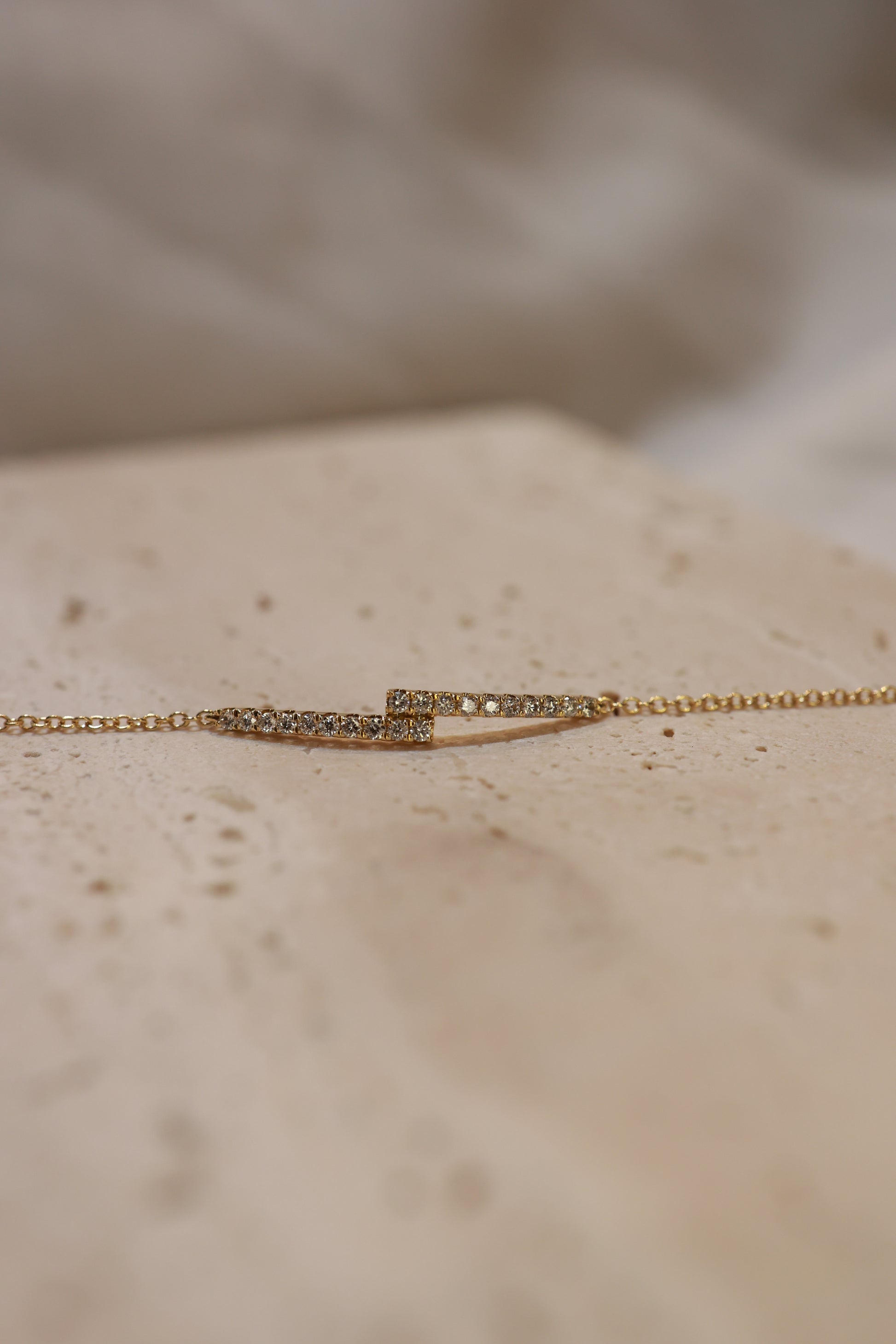 Alley 18KY Diamond Bracelet