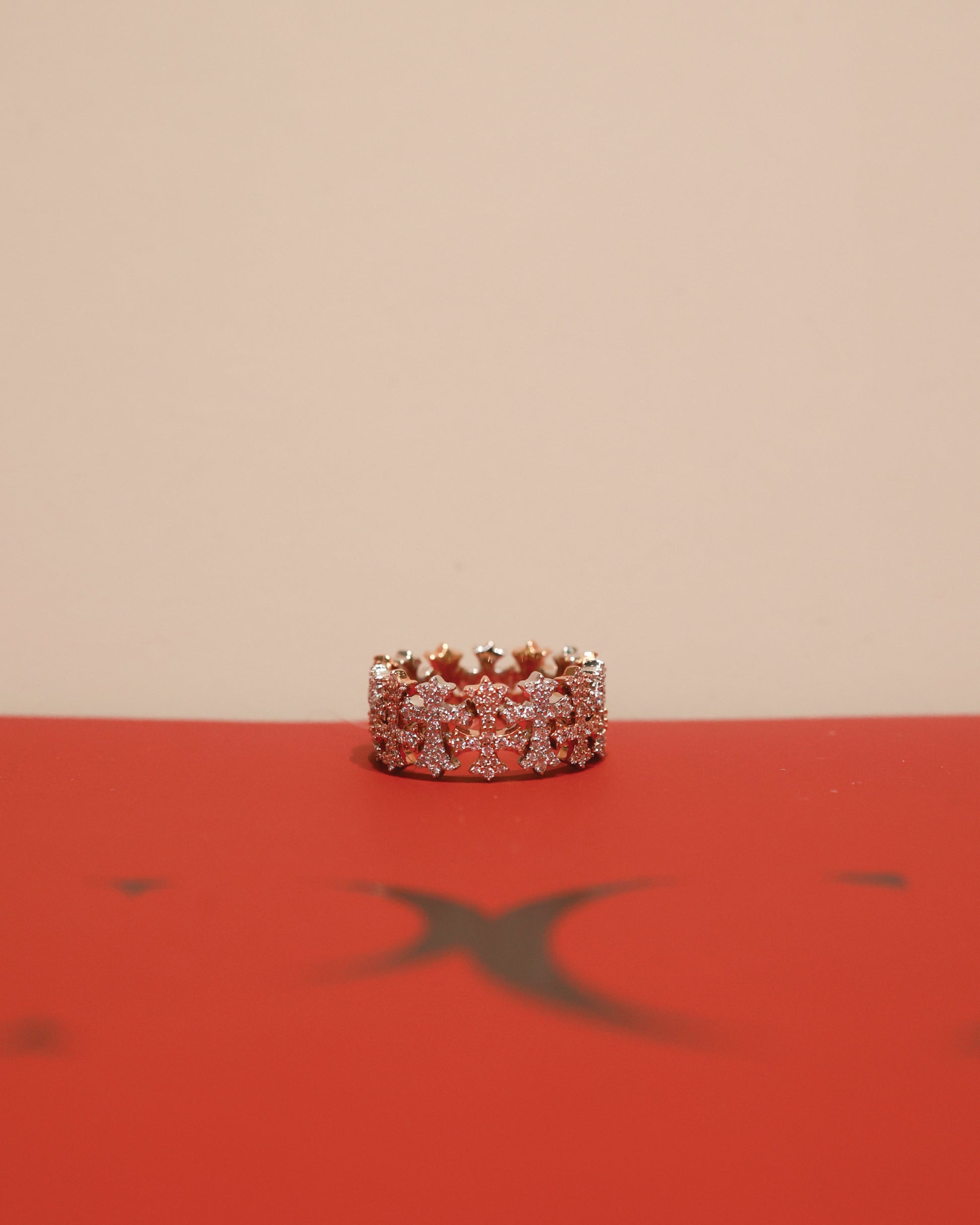 Hallow queen 18KWR Diamond Ring
