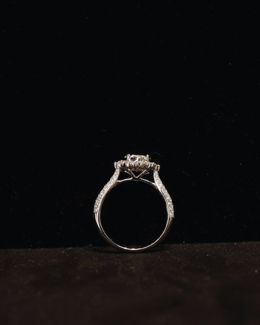 Yang 18KW Diamond Ring
