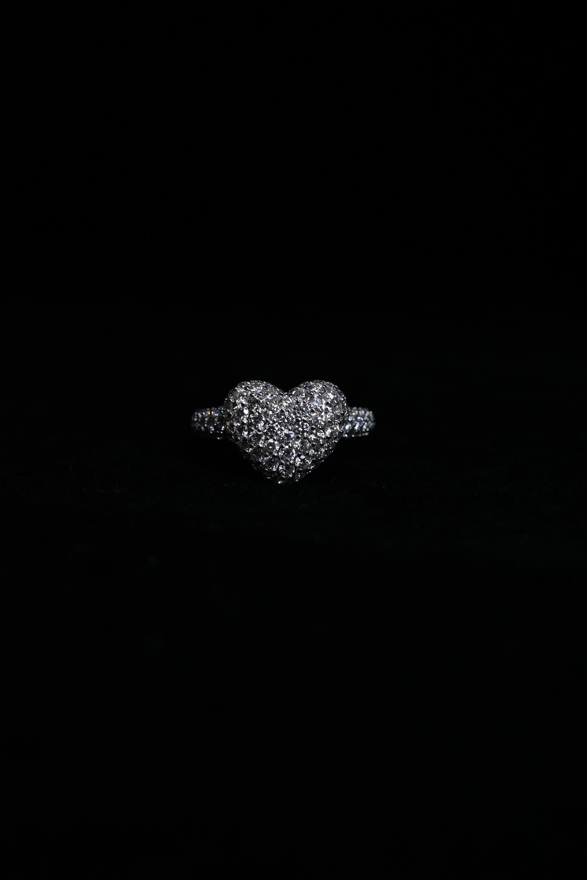 Popping Heart 18KW Diamond Ring