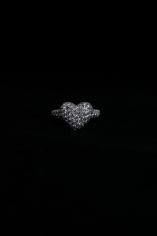 Popping Heart 18KW Diamond Ring