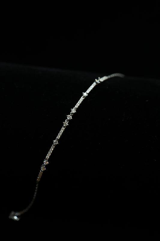 Starlike 18KW Diamond Bracelet