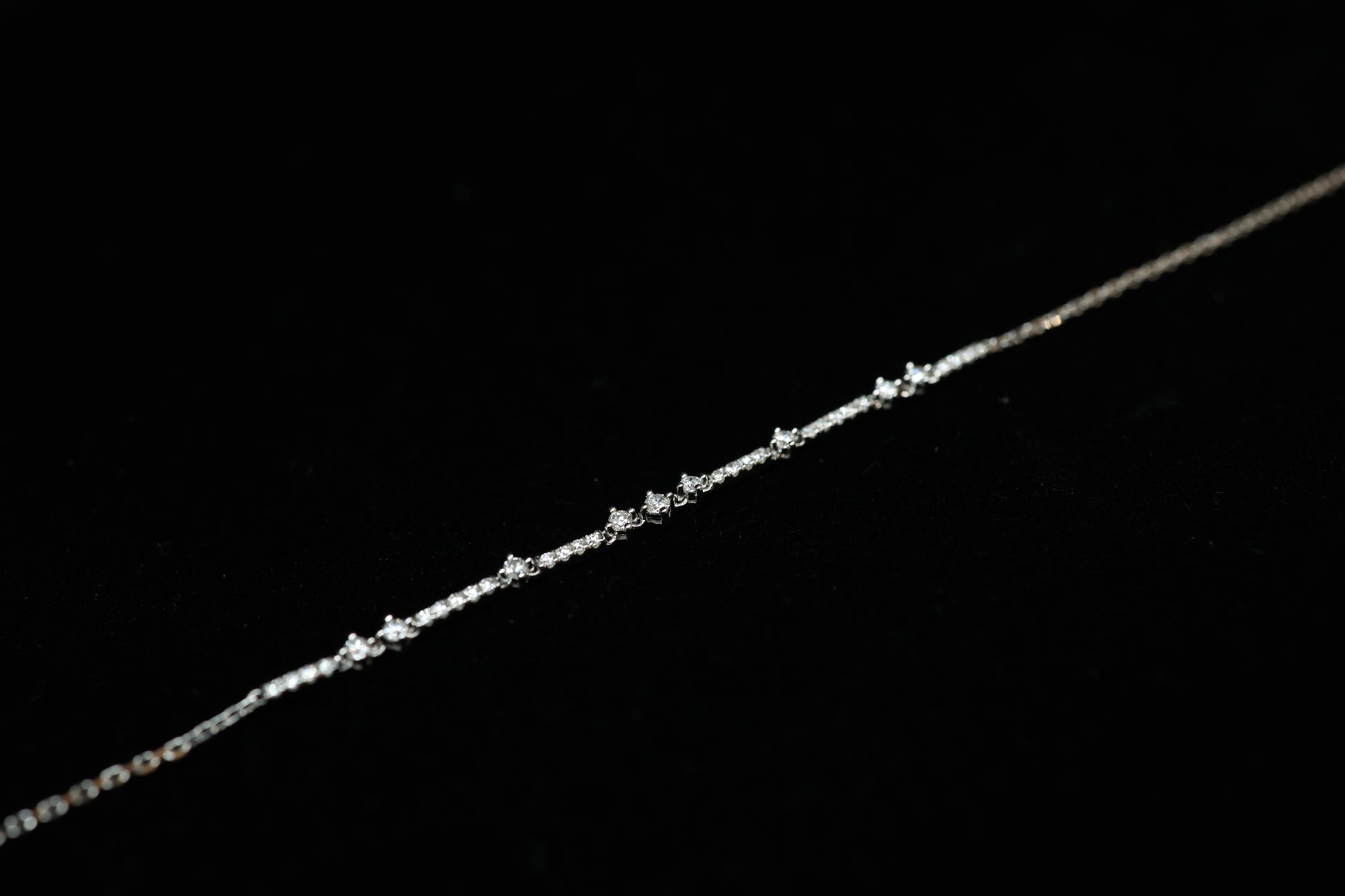 Starlike 18KW Diamond Bracelet