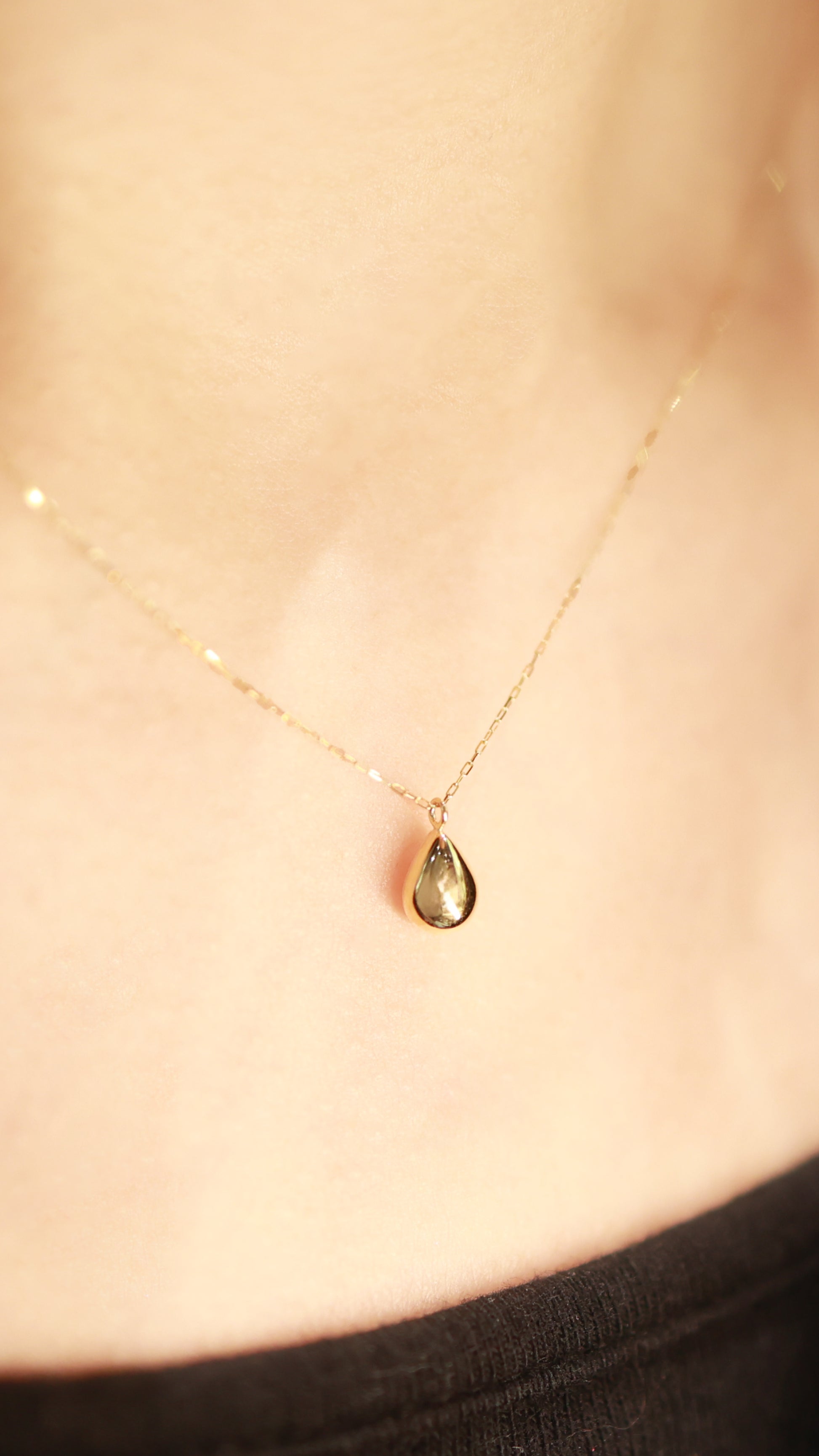 Watery 18KY Necklace